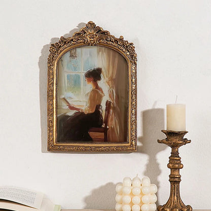 Vintage Gold Arch Photo Frame