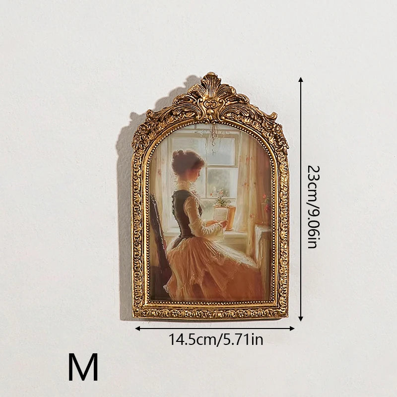 Vintage Gold Arch Photo Frame