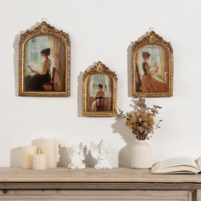 Vintage Gold Arch Photo Frame